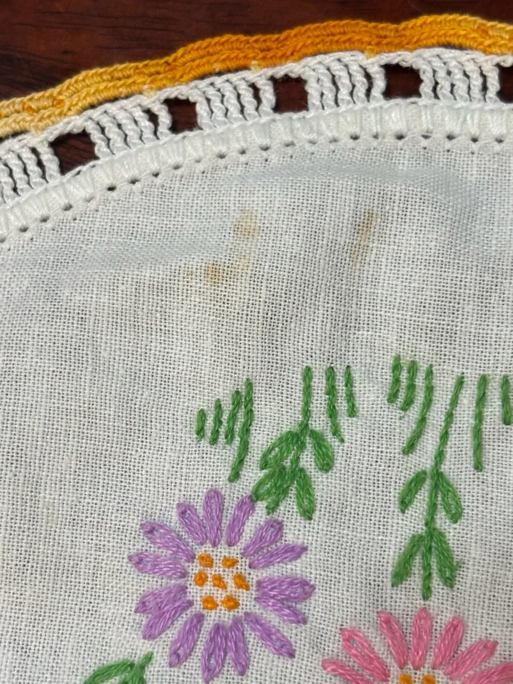 Vtg Handmade Lace Doily & Embroidered Runner 4pc Lot – Distressed Cottagecore